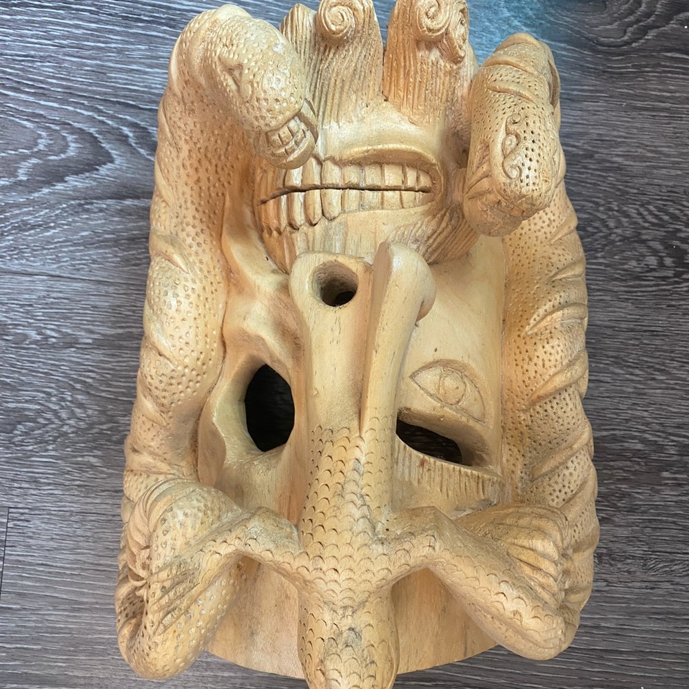 Mask - Picture 3 of 5